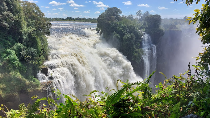 Luxury Victoria Falls Tours