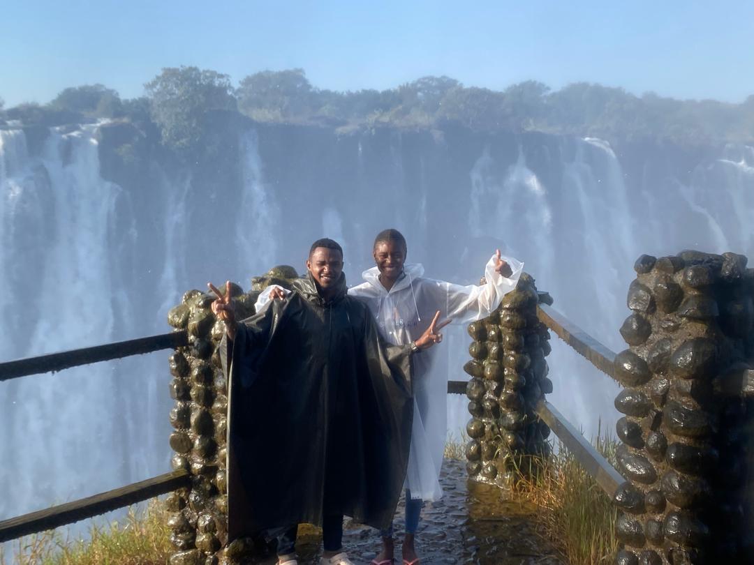 10 Facts about Victoria Falls?