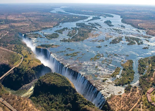 A Guide to Victoria Falls