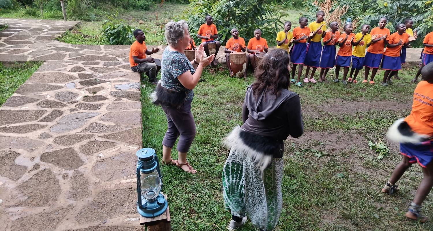 7 Days Uganda Student Group Safari | Wildlife & Cultural Learning Tour