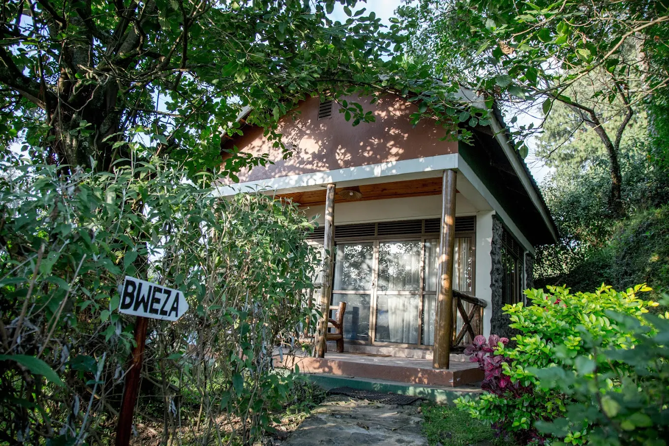 Lake Mulehe Safari Lodge Bwindi
