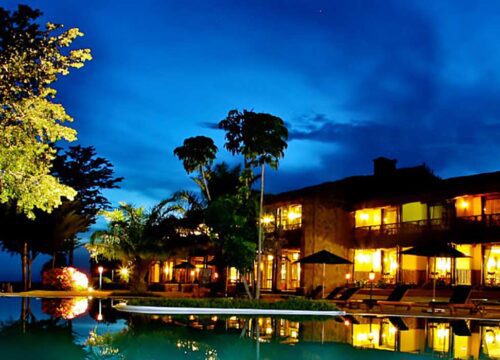 3 Days Luxury Honeymoon at Paraa Safari Lodge | Murchison Falls National Park