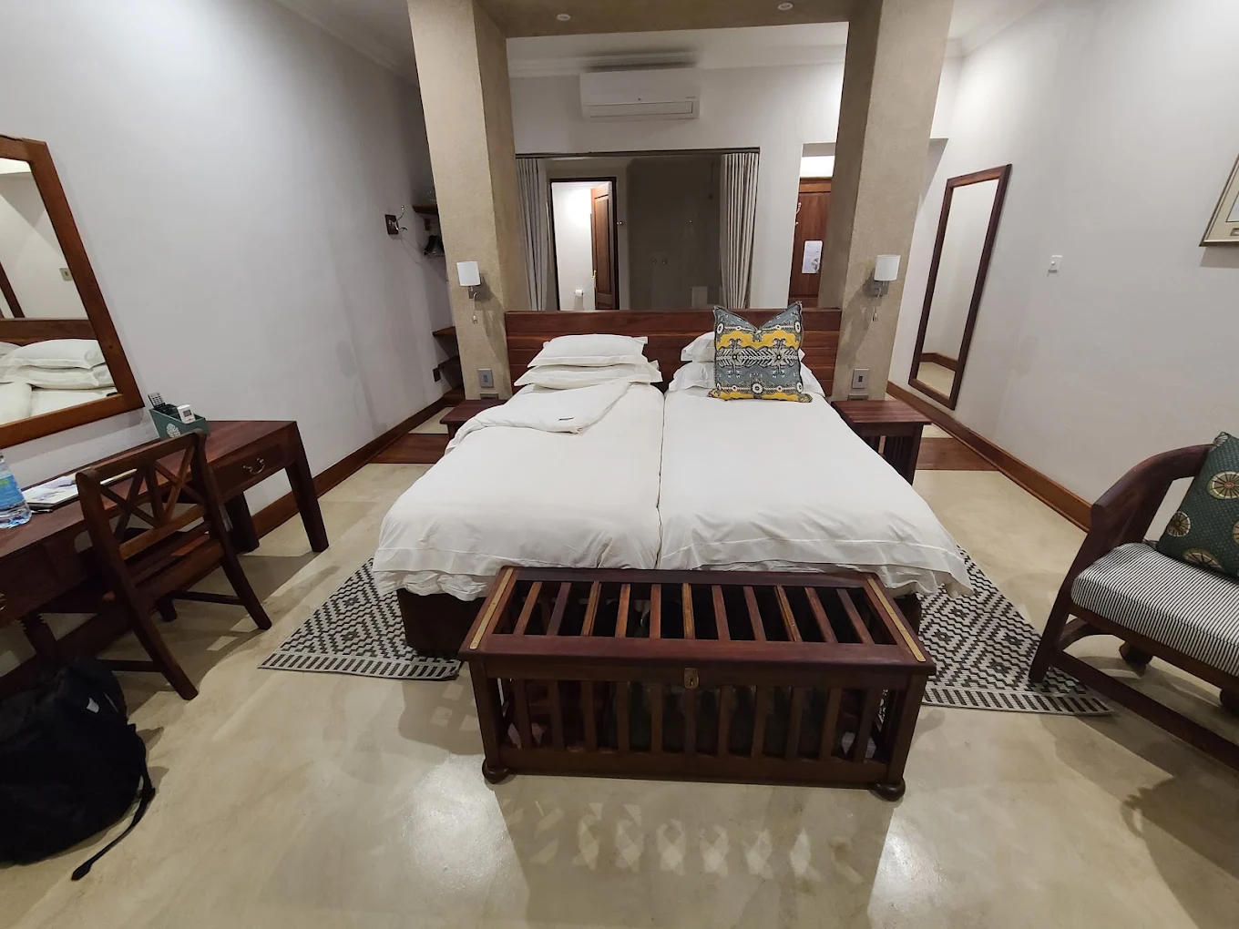 Extended time with mountain gorillas during habituation trekking