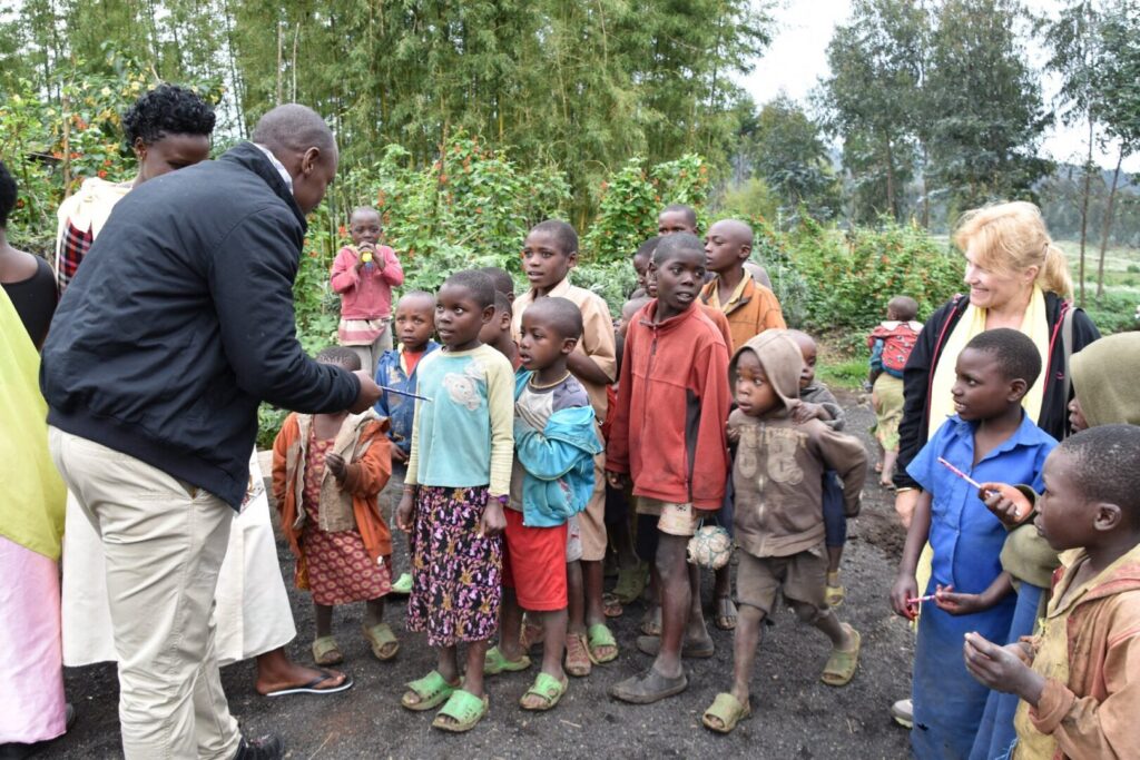 9 Days Rwanda Gorilla Trekking and Cultural Honeymoon Experience