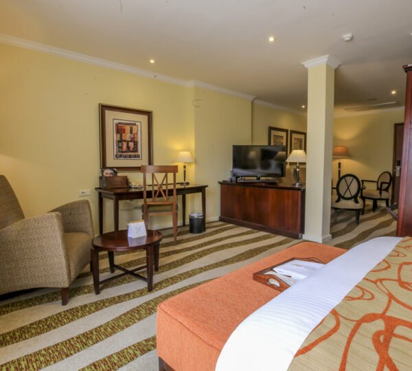 7 Days Luxury Rwanda Gorilla and Wildlife Safari