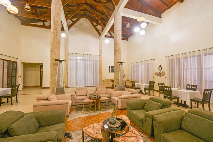 Gorilla Heights Lodge living room interior