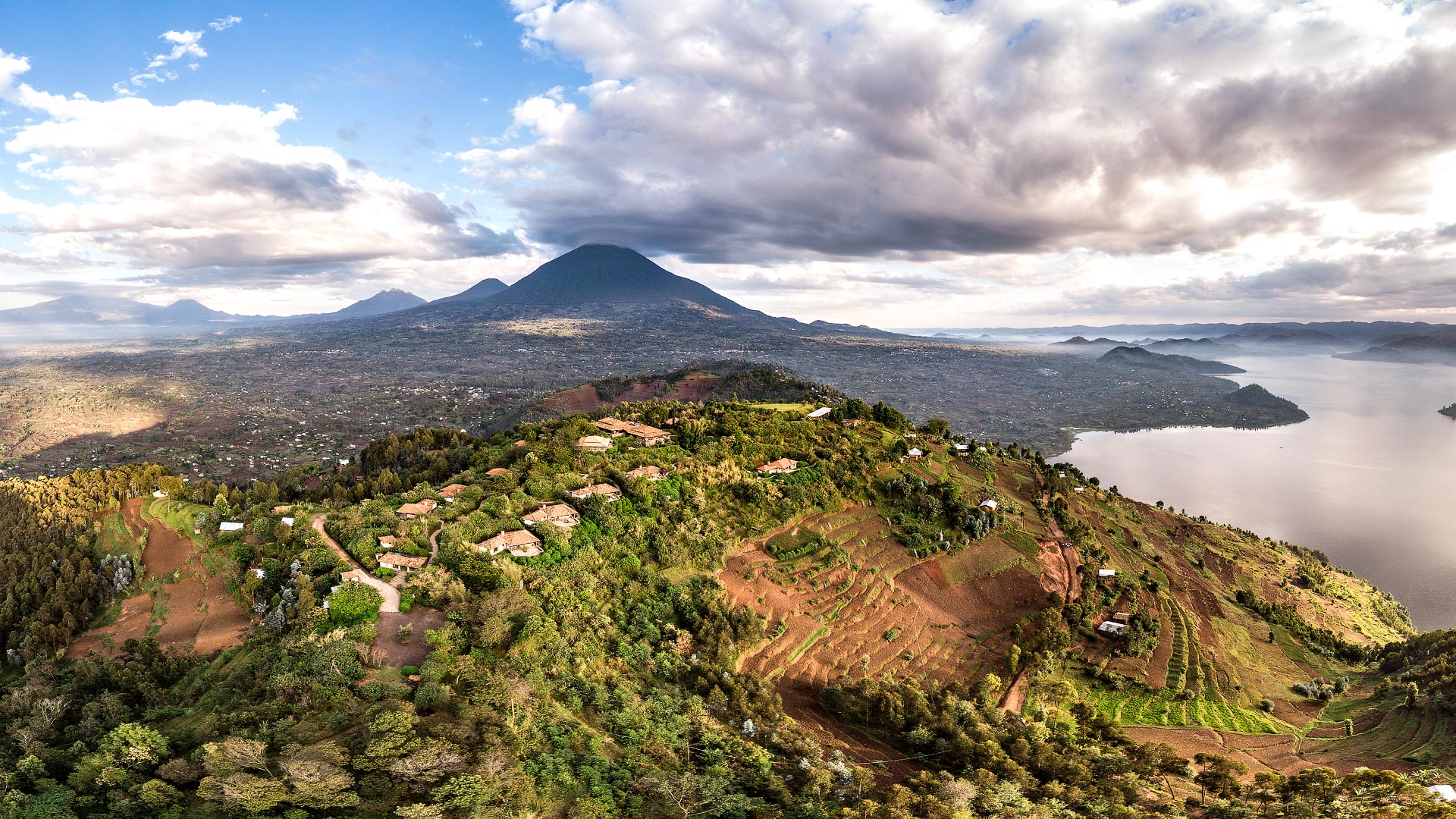 5 Days Uganda Luxury Gorilla and Helicopter Tour