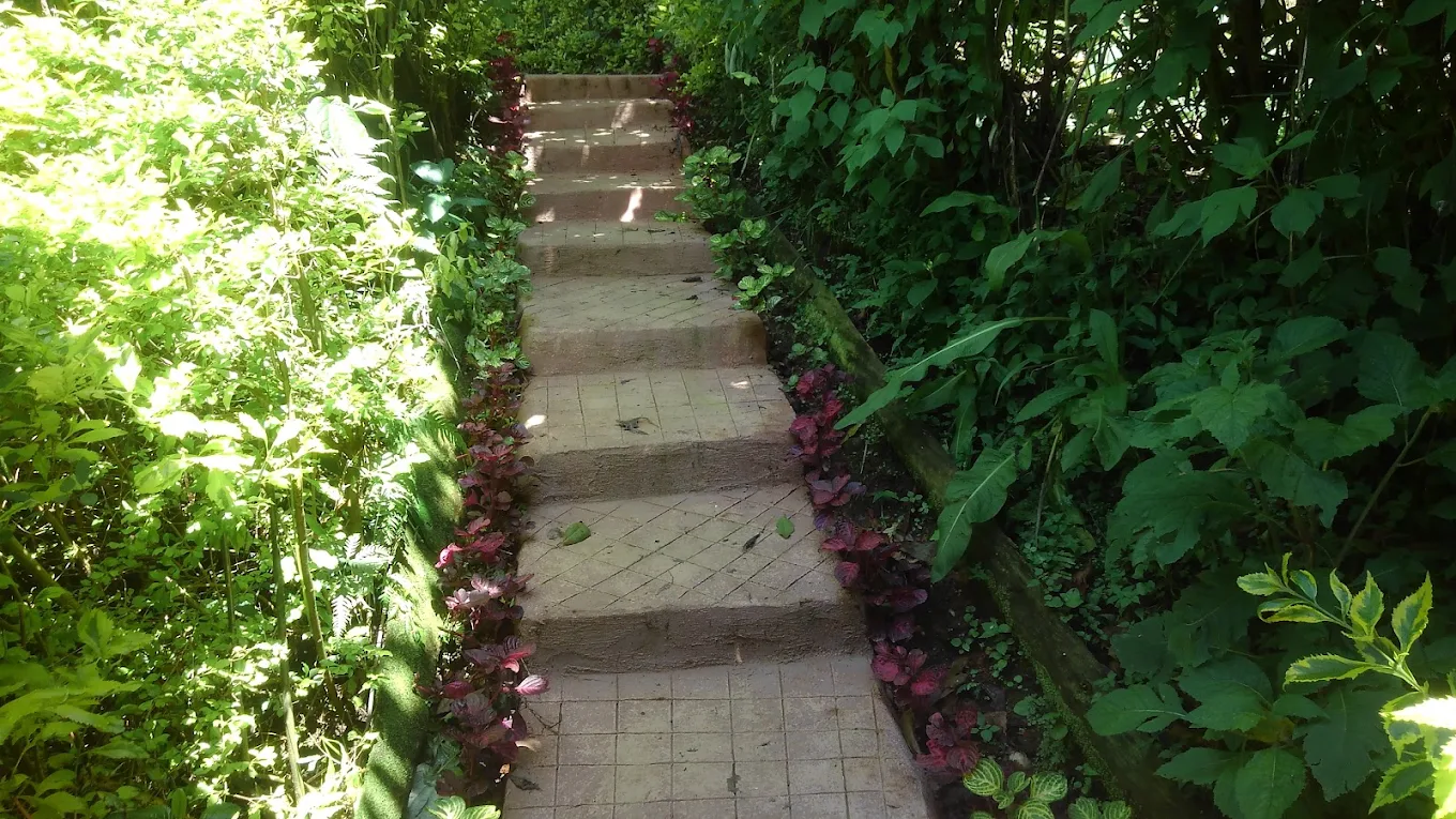 comfort, and accessibility to trekking headquarters all play a major role in ensuring a smooth and enjoyable experience.