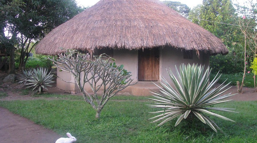 Boomu Women’s Group Bandas house