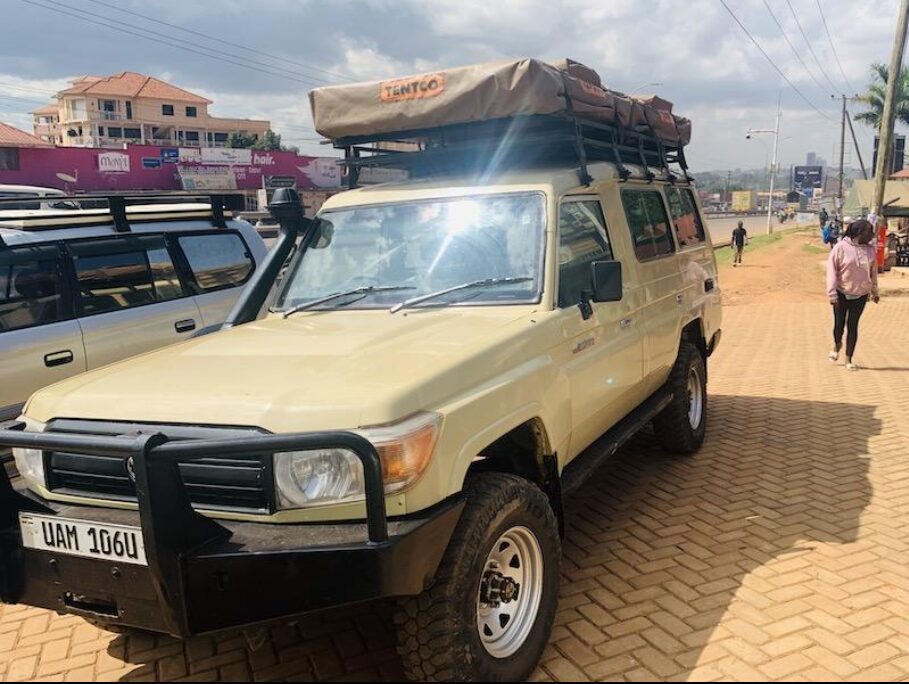 Safari Land Cruiser airport transfer Uganda