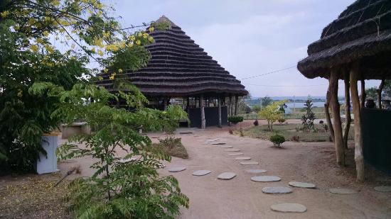 Heritage Safari Lodge Murchison Falls setting
