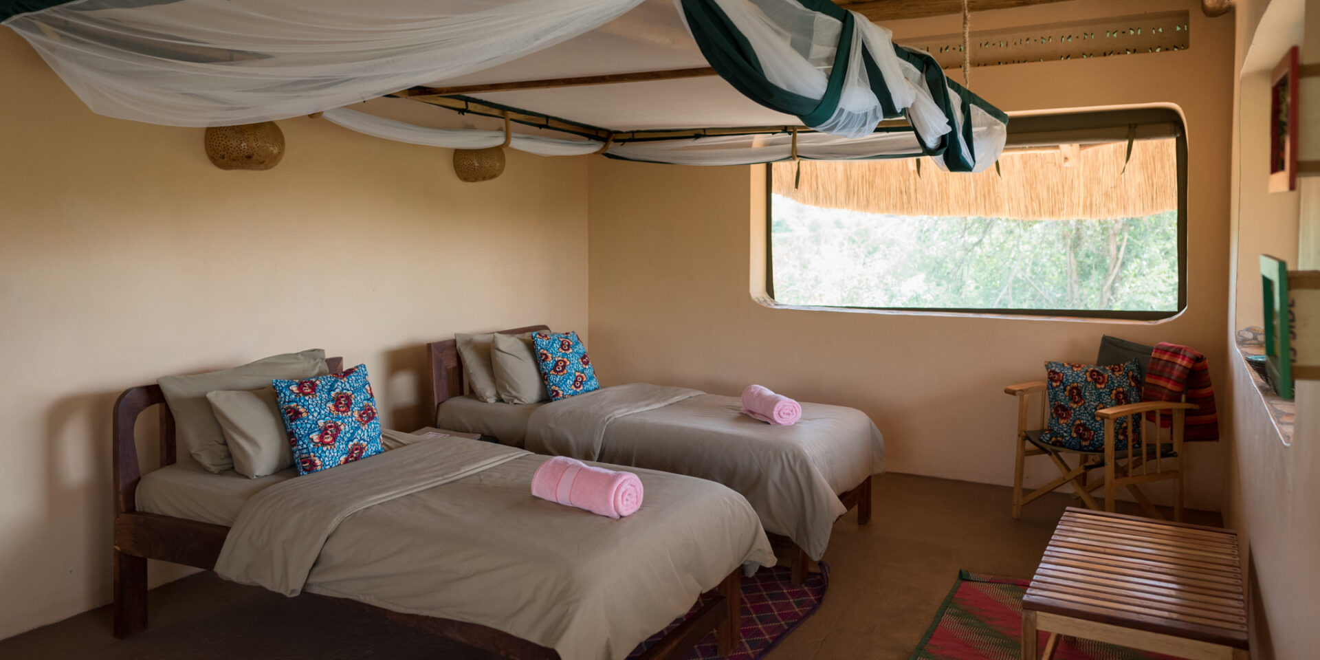 The Standard Rooms are ideal for guests seeking a simple yet comfortable stay without sacrificing quality or comfort. Perfect for budget-conscious travelers or those who want to enjoy the safari experience without the frills, these rooms offer all the essentials to ensure a pleasant stay.
