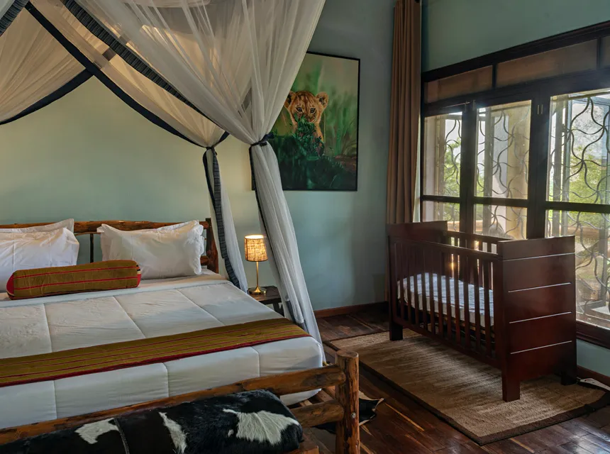 Buffalo Safari Lodge Beddings