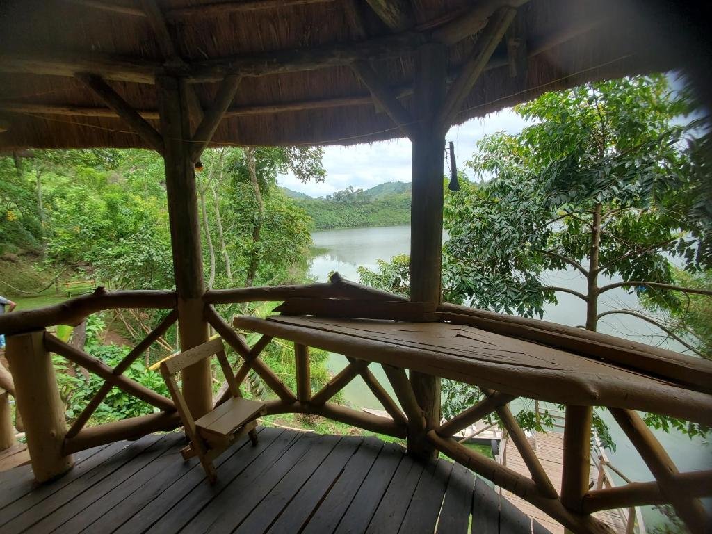 Dave the Cave Eco Lodge Eco