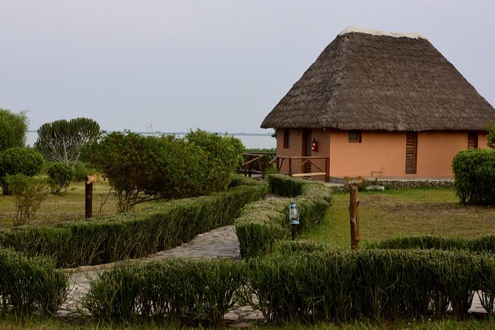 Ihamba Lakeside Safari Lodge House