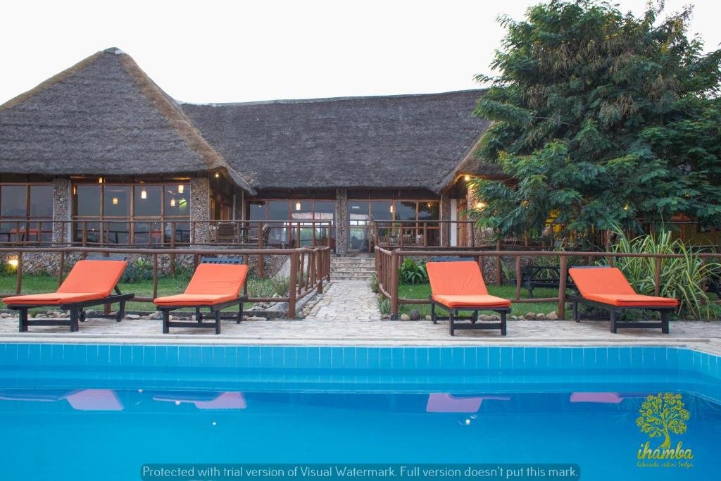 Ihamba Lakeside Safari Lodge Seating Area