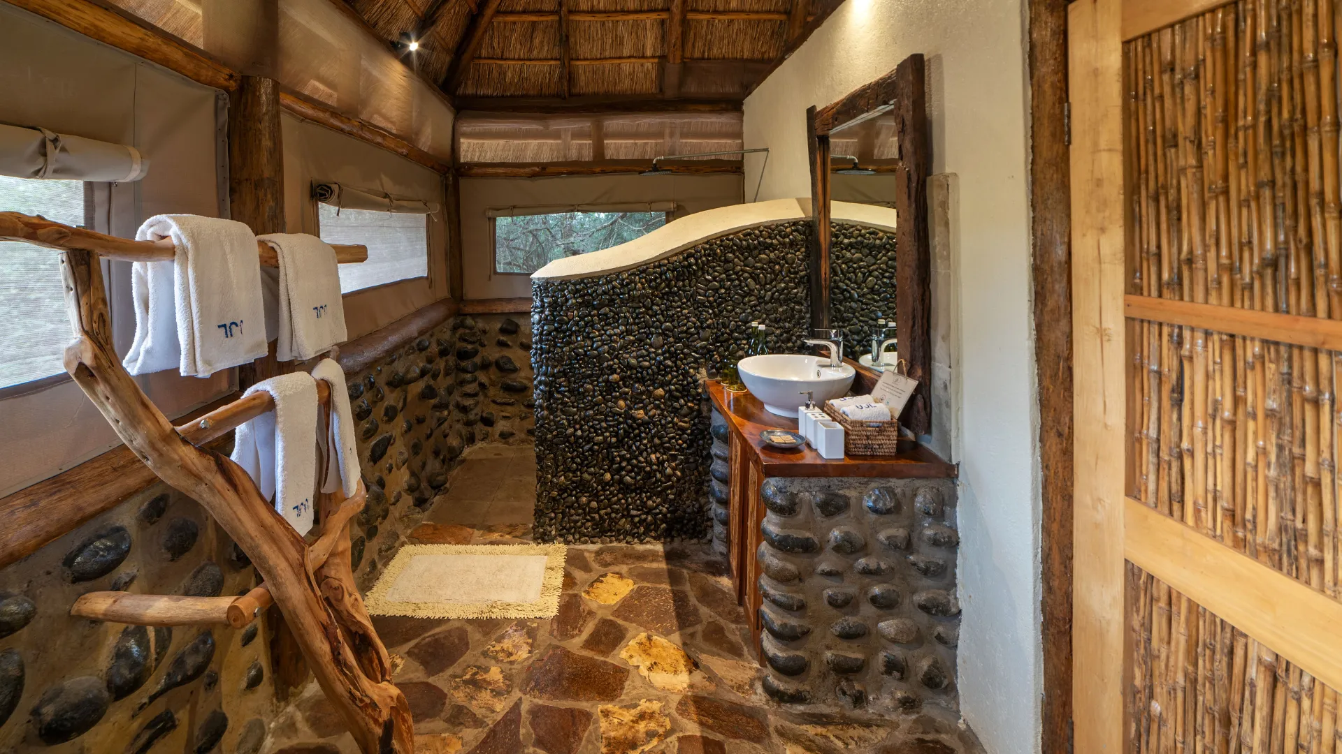 Ishasha Jungle Lodge Accommodation