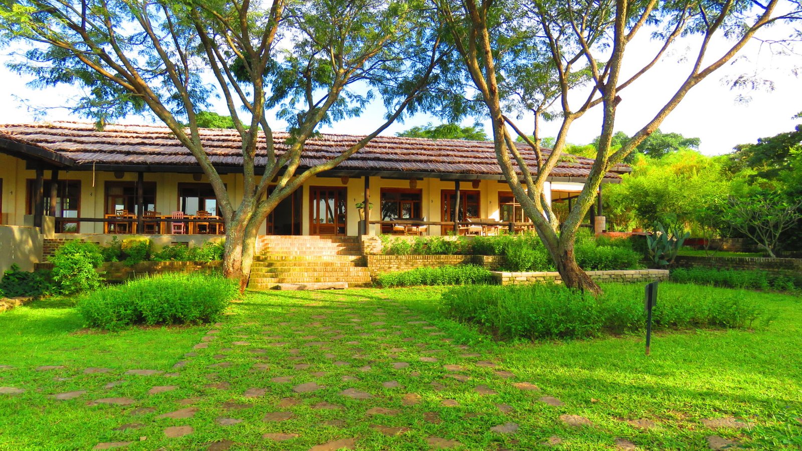 Kyambura Game Lodge Green Nature