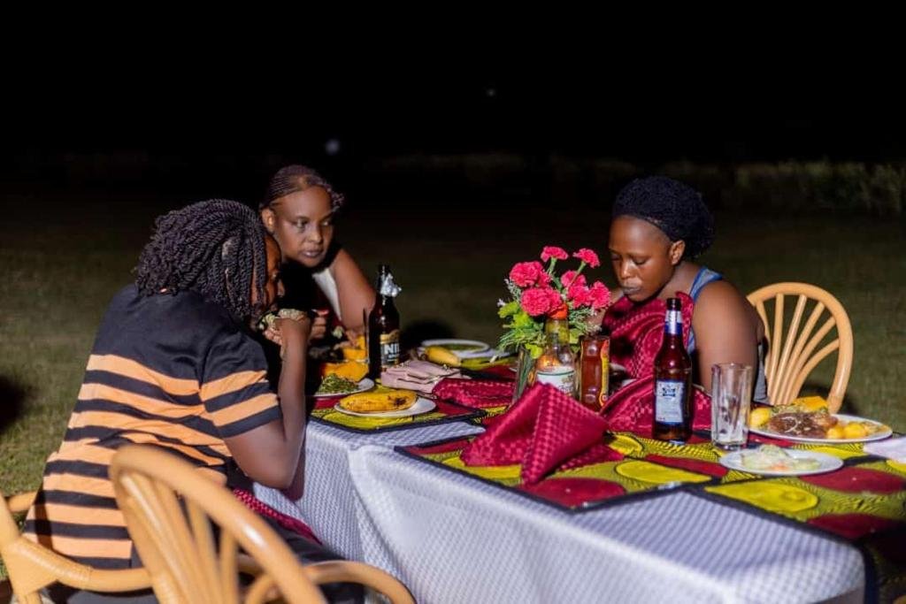 Parkside Safari Lodge Dining