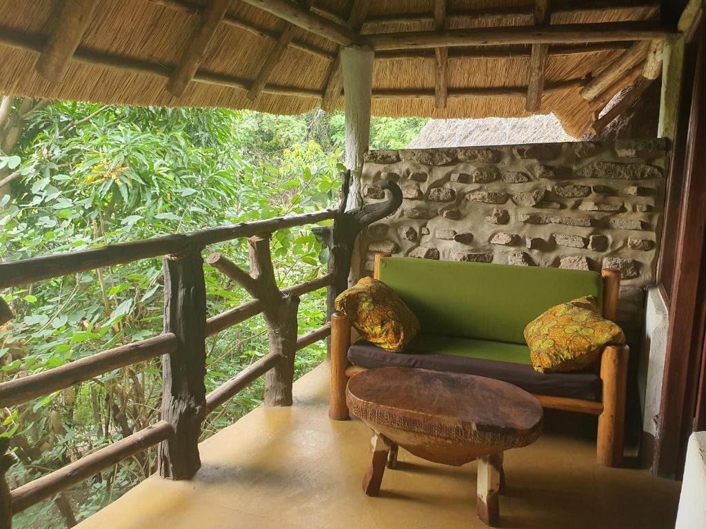 Pumba Safari Cottages sofa lounge