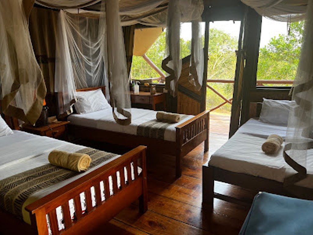 Queen Elizabeth Bush Lodge Accommodation