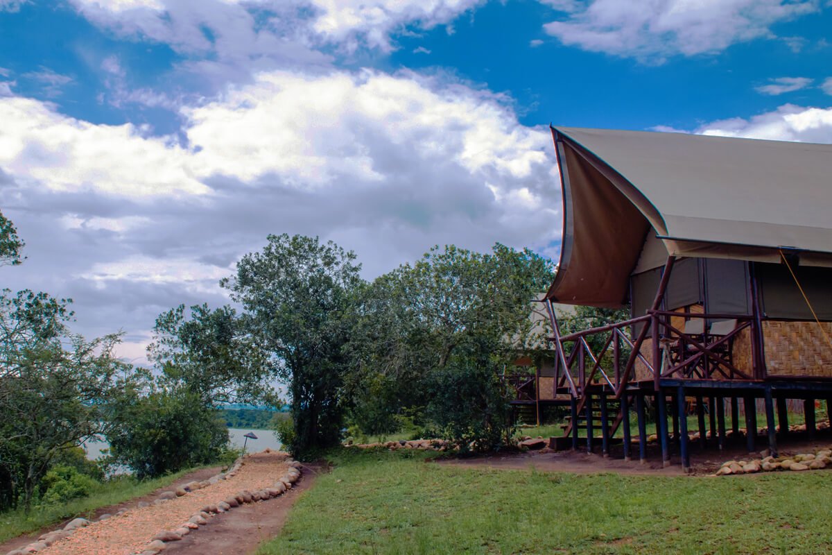 Queen Elizabeth Bush Lodge Way
