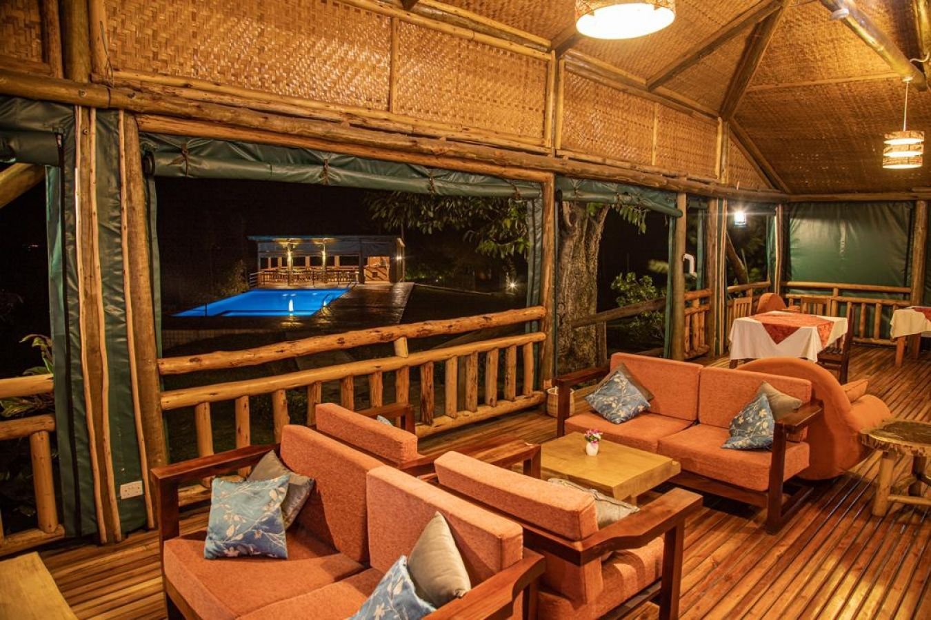 Twin Lakes Safari Lodge accommodation