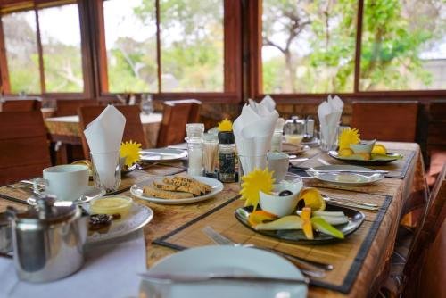 Twin Lakes Safari Lodge Drinks