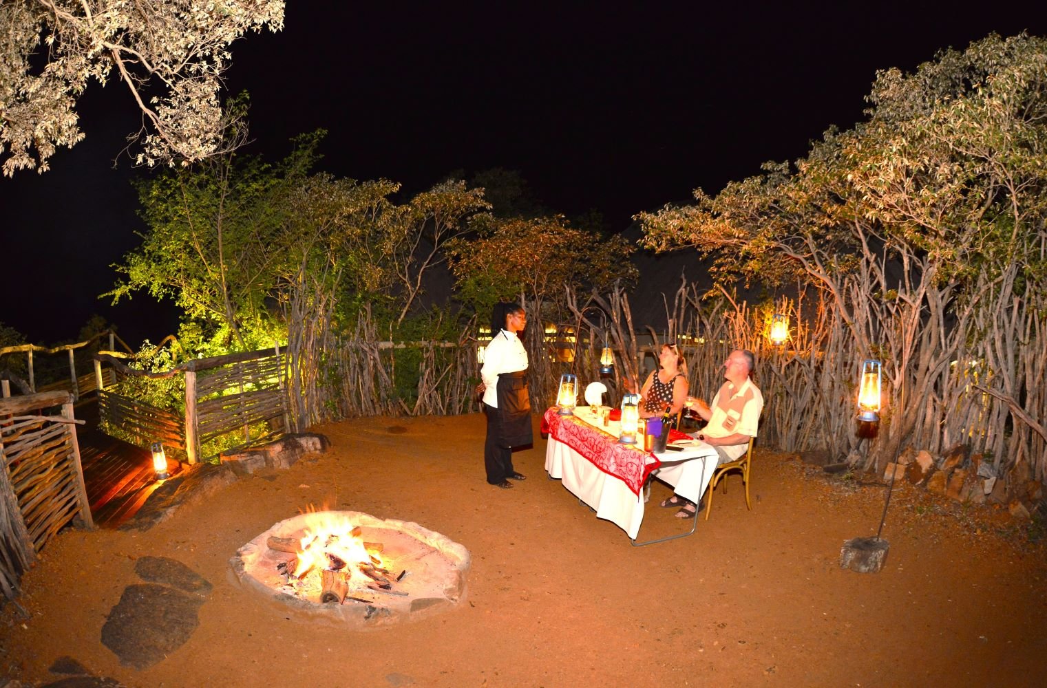 Buffalo Ridge Safari Lodge Night View