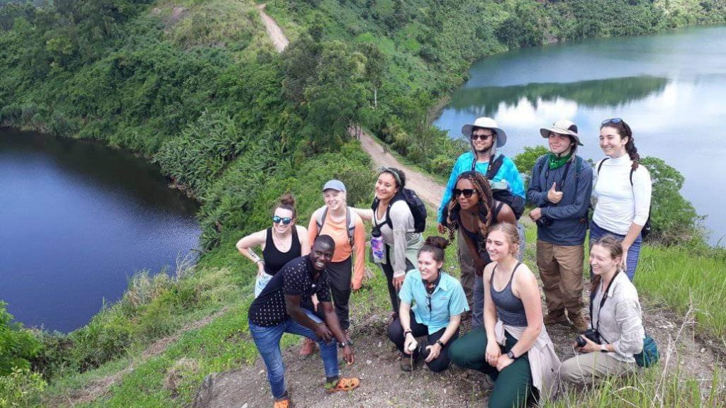 The lodge’s relaxed riverside and forested environment fosters a sense of immersion in nature while providing all practical comforts for a comfortable stay. Its location and accessibility allow travelers to focus on wildlife experiences
