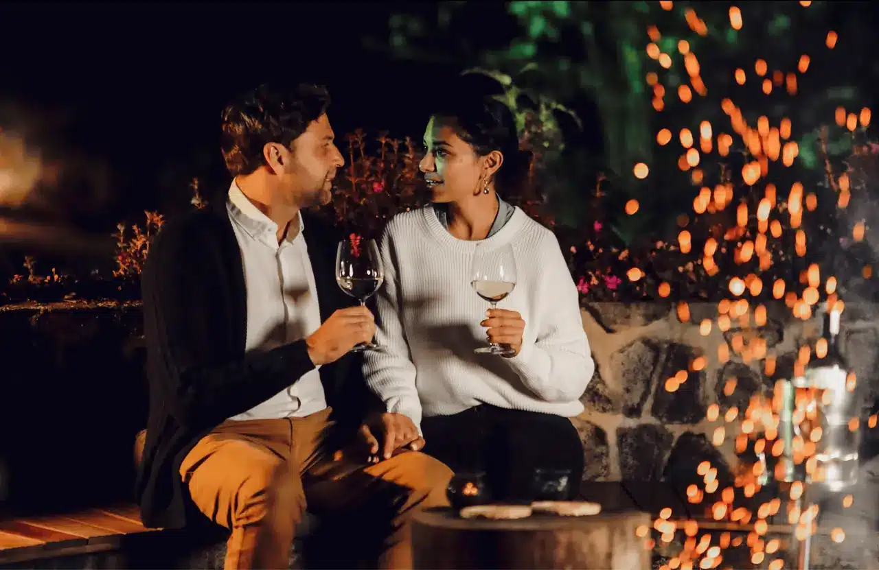 Fine dining is another unforgettable highlight included in Gorilla Lodges for Honeymooners. Couples enjoy romantic candlelit dinners, private dining experiences, bush breakfasts, gourmet cuisine, premium wine pairings, and personalized honeymoon dining arrangements prepared by professional chefs using fresh local and international ingredients.