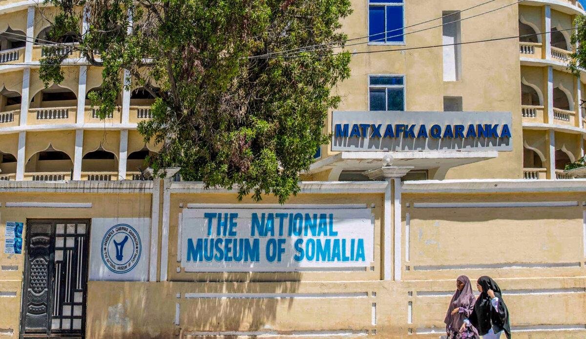 The National Museum of Somalia provides visitors with an opportunity to learn about the country’s rich history, traditions, and cultural heritage.The museum houses collections related to Somali archaeology, traditional clothing, historical artifacts, and cultural objects that represent