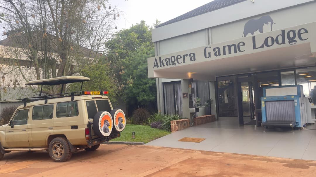 Elevana luxury extended Land Cruiser safari vehicle