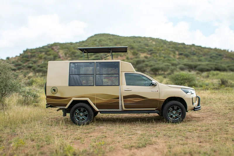 Its strong construction and practical design make it suitable for travellers carrying camping equipment,
