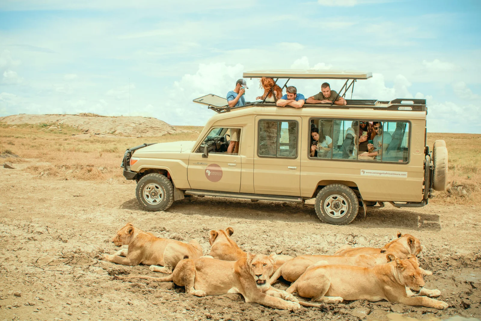 Spanish Speaking Guides on Uganda and Rwanda Safari