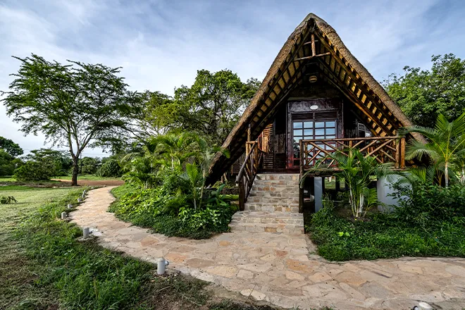 Travelers who want more than a short rhino stop can stay overnight at the ranch. Ziwa 