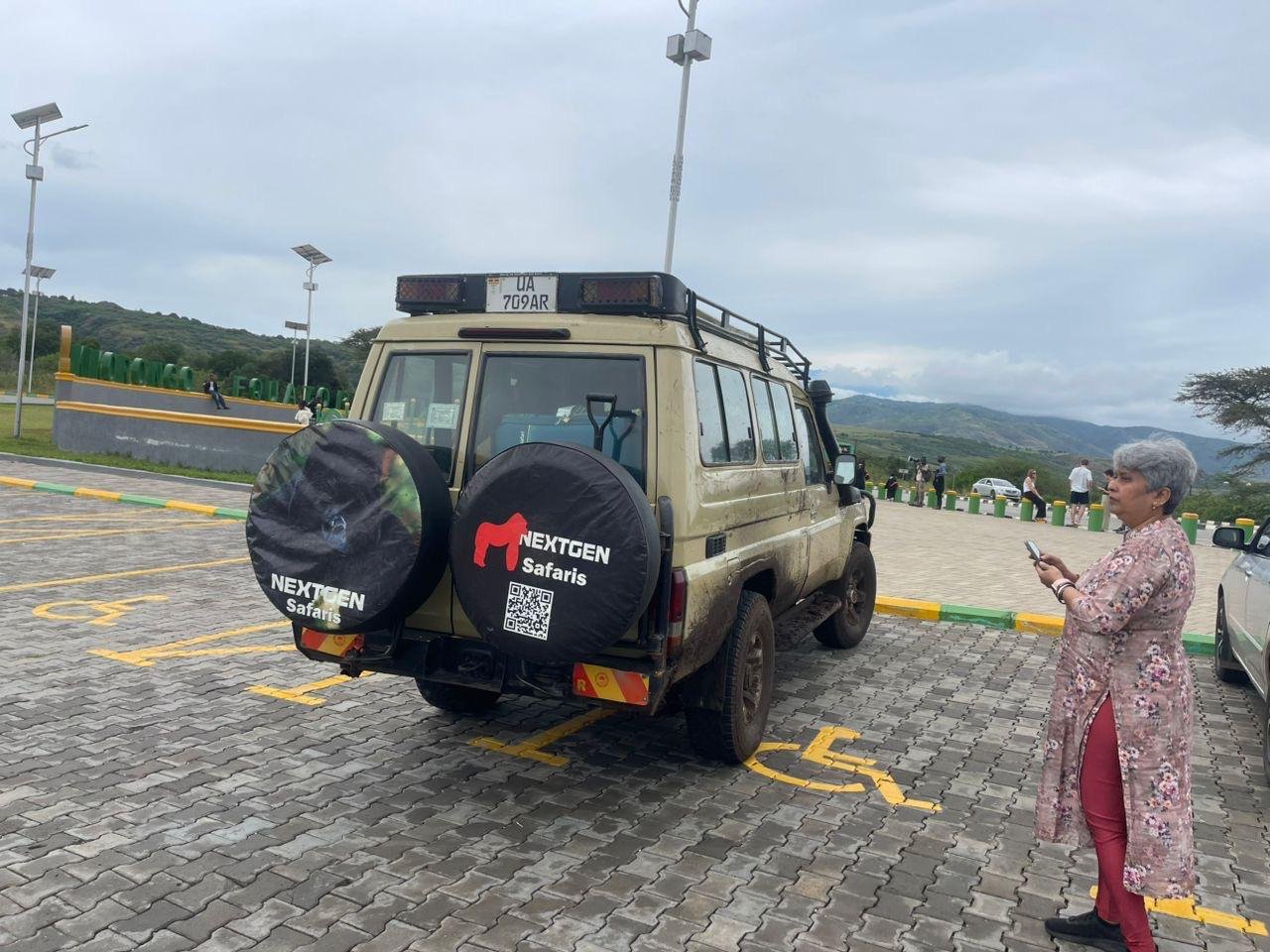 Nextgen 5 Seater Land Cruiser in Queen Elizabeth National Park