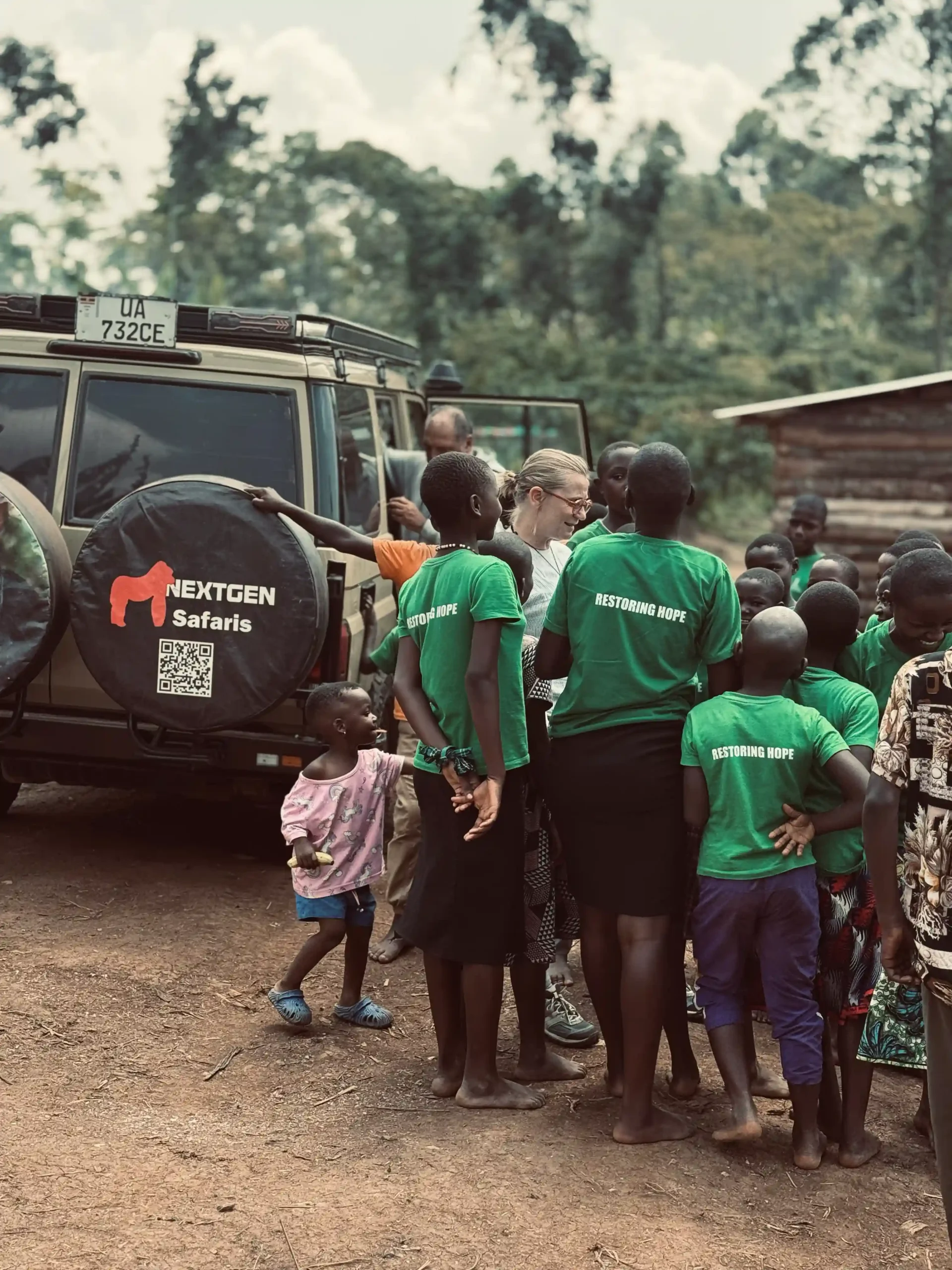 Best Favourite Gorilla Trekking Tours in Africa | Uganda, Rwanda & Congo
