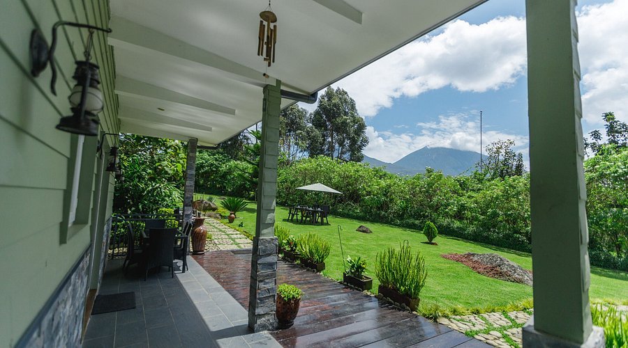 Amakoro Songa Lodge luxury accommodation in Rwanda