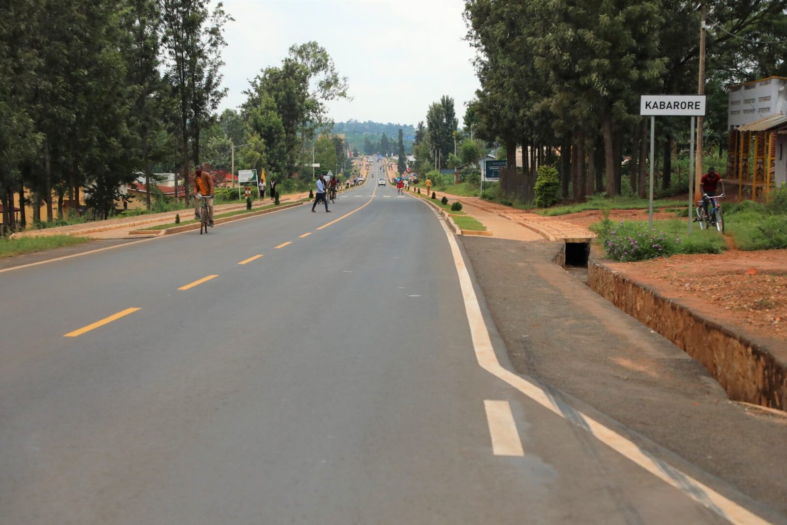 Scenic surroundings and convenient access along the Rwamagana Kayonza Road in Rwanda