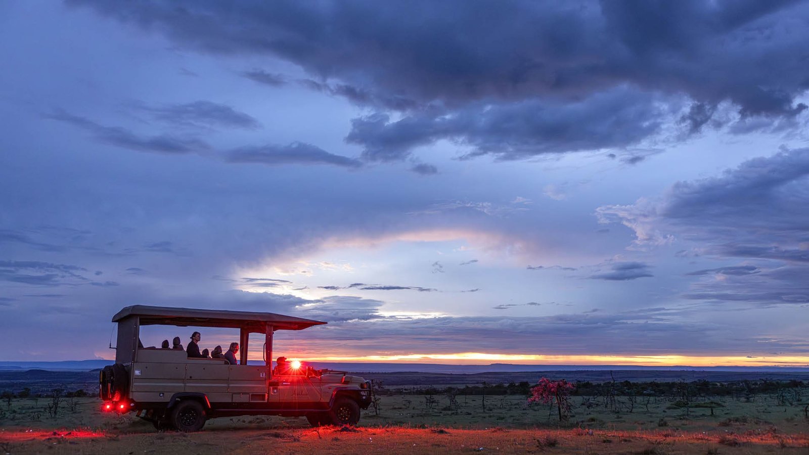 Guided night game drive and nocturnal wildlife safari in Akagera National Park Rwanda