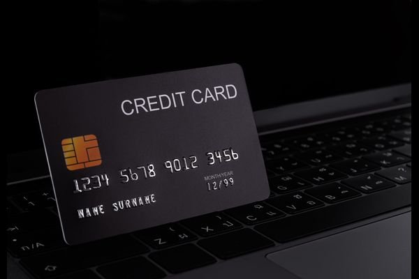 Using a credit card to pay for safari holidays, travel reservations and accommodation